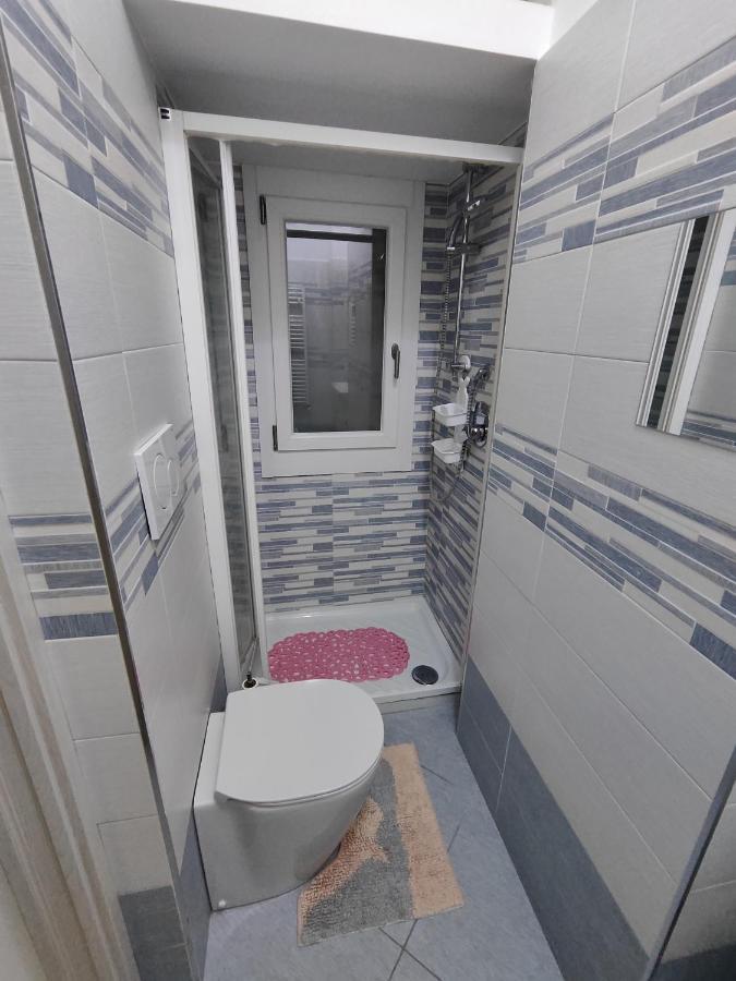 Apartamento Monolocale Maria Vittoria Turín Exterior foto
