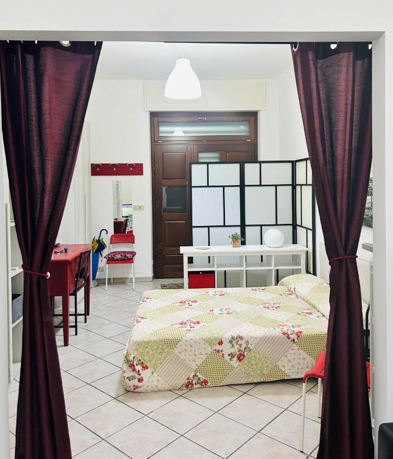 Apartamento Monolocale Maria Vittoria Turín Exterior foto