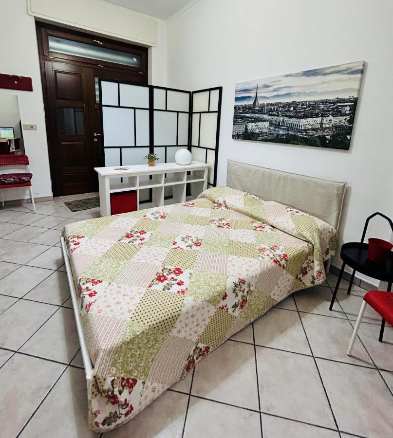 Apartamento Monolocale Maria Vittoria Turín Exterior foto